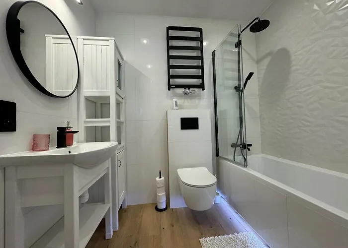 Morza Brzeg Chlapowo 招待所 3*